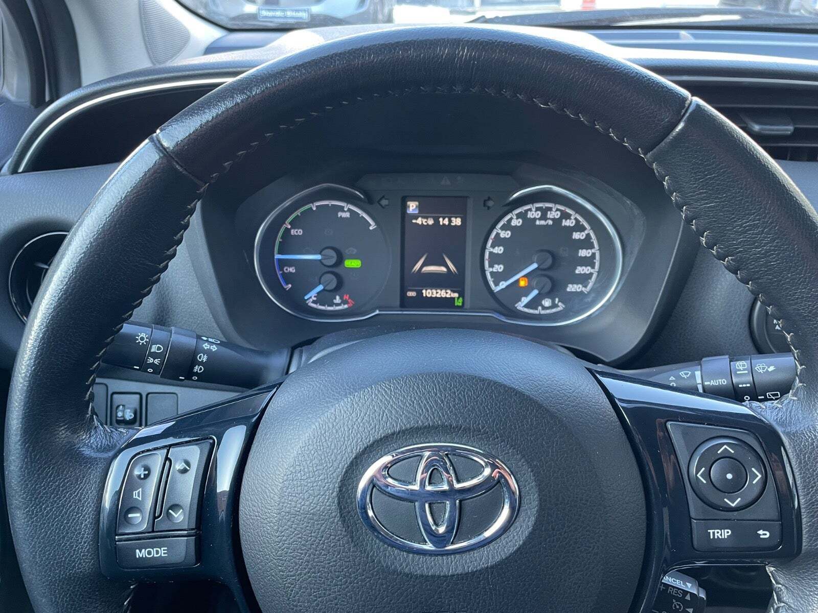 Hvid Toyota Yaris fra 2017