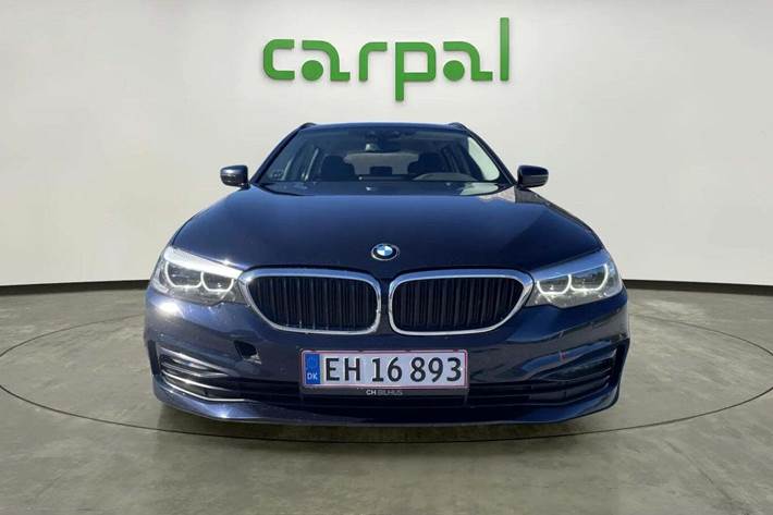 Blå BMW 520d fra 2019