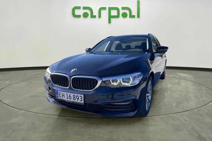 Blå BMW 520d fra 2019