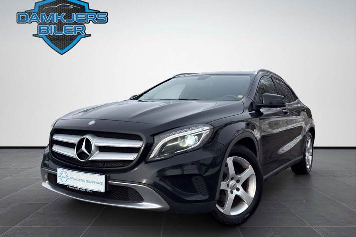 undefined Mercedes GLA220 fra 2015 set udefra