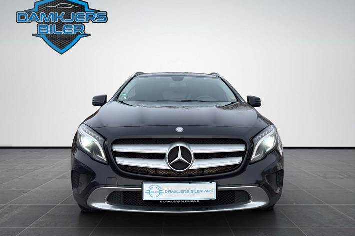 undefined Mercedes GLA220 fra 2015 set udefra