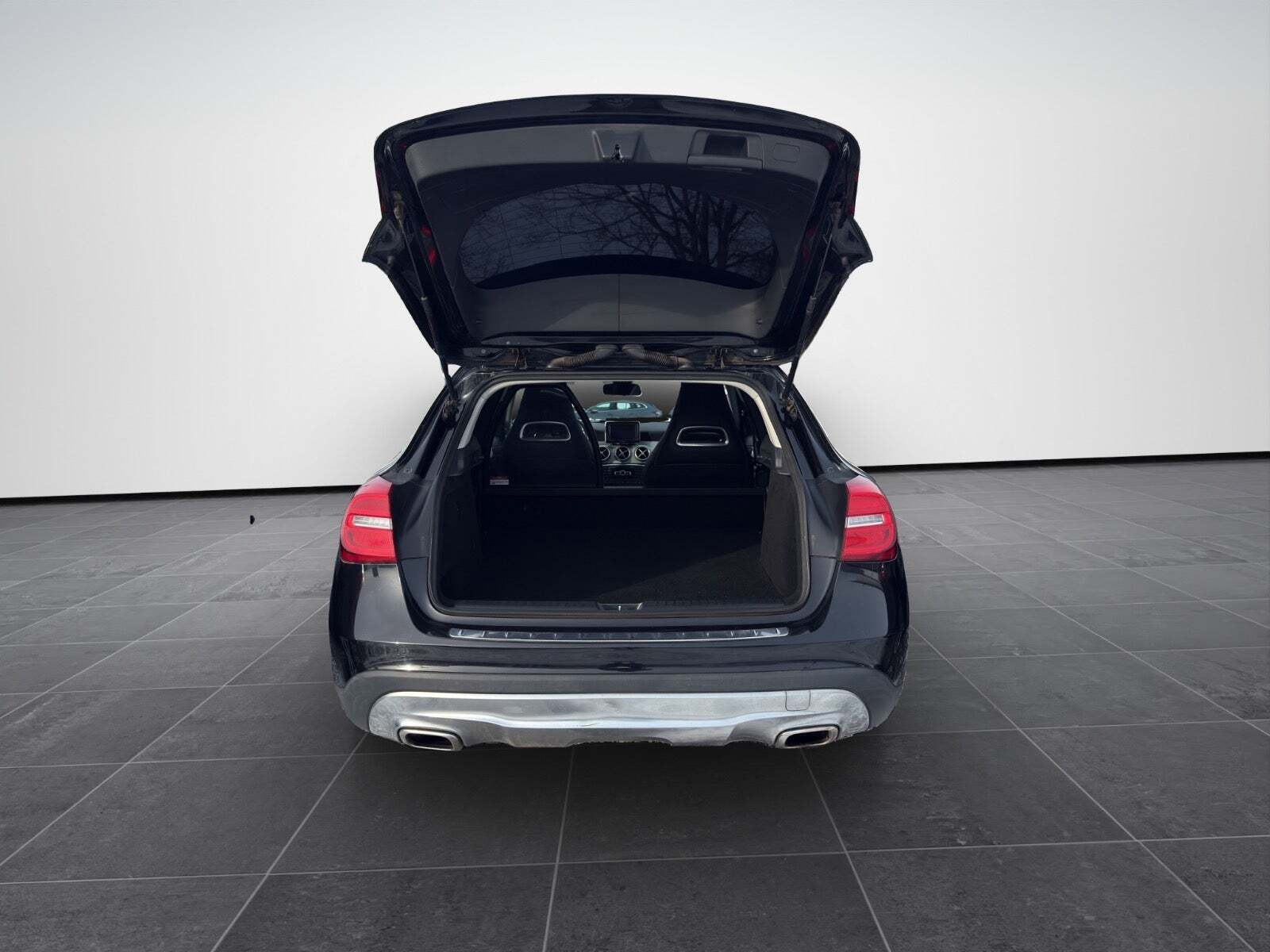 undefined Mercedes GLA220 fra 2015 set udefra