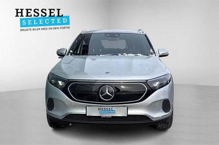 Sølv Mercedes EQA250+ fra 2023