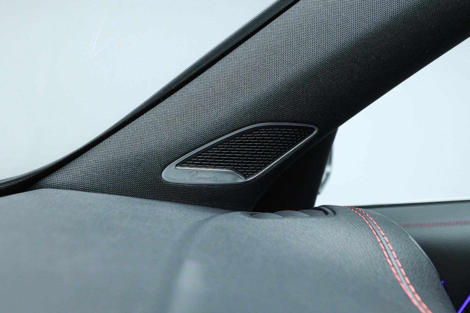 Sort Mercedes EQB250+ fra 2026