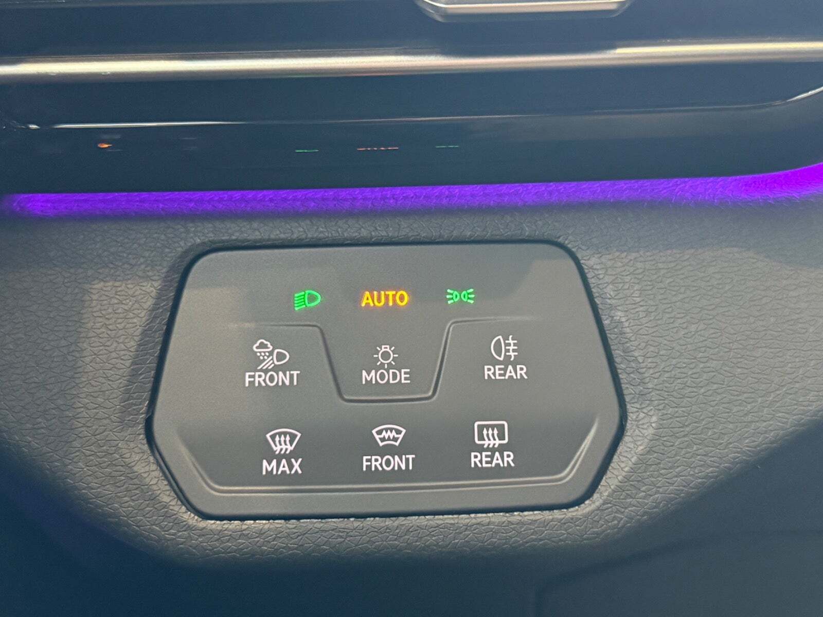 Hvid VW ID.4 fra 2025