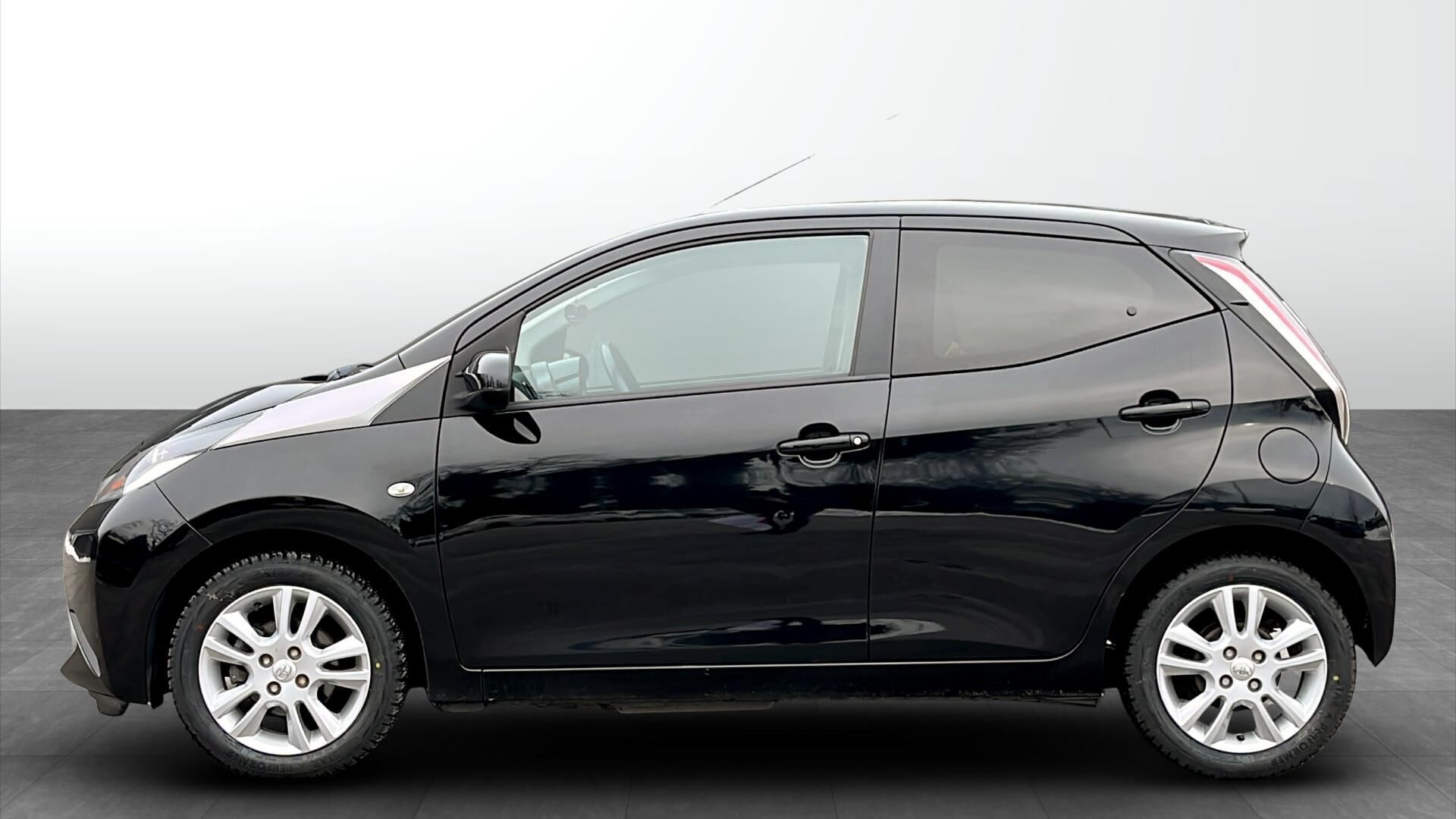 Toyota Aygo 1,0 VVT-I X-Cellence 69HK 5d