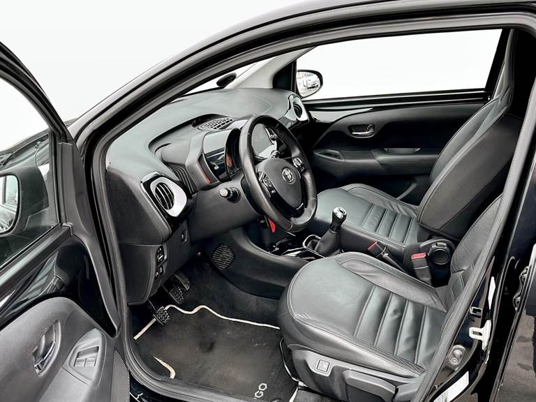 Toyota Aygo 1,0 VVT-I X-Cellence 69HK 5d