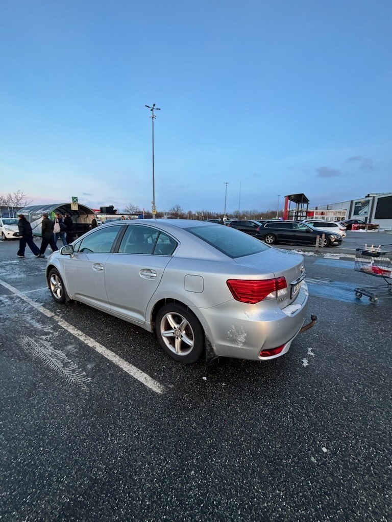 Toyota Avensis 2,0 SD D-4D.DPF.MAN.
