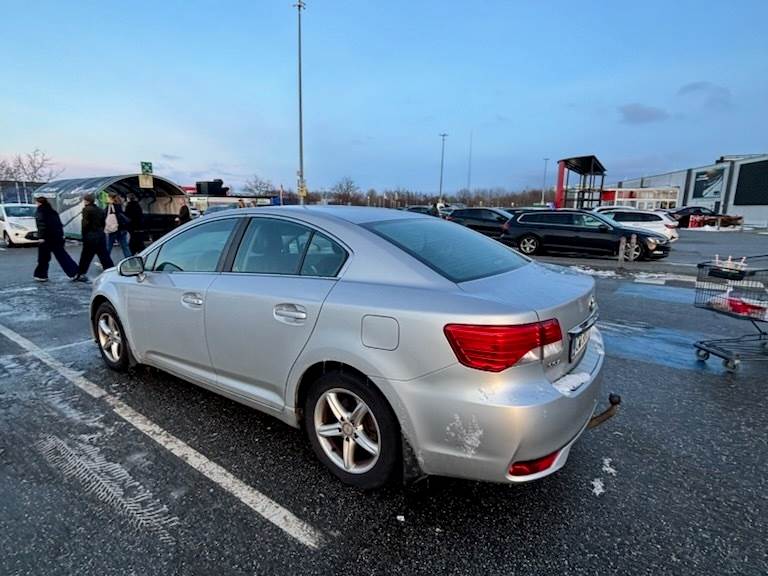 Toyota Avensis 2,0 SD D-4D.DPF.MAN.