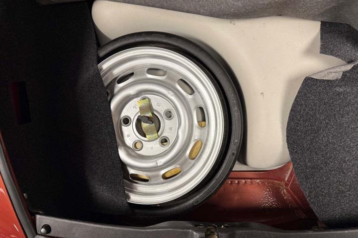 Brun Porsche 911 fra 1977