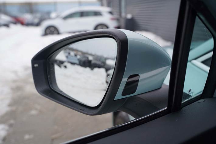 Grøn Skoda Enyaq fra 2023