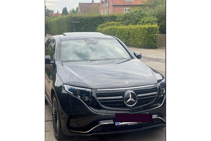 Sort Mercedes EQC400 fra 2020