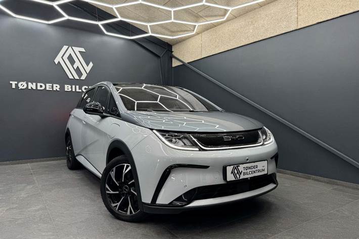 Hvid BYD Dolphin fra 2024 set udefra