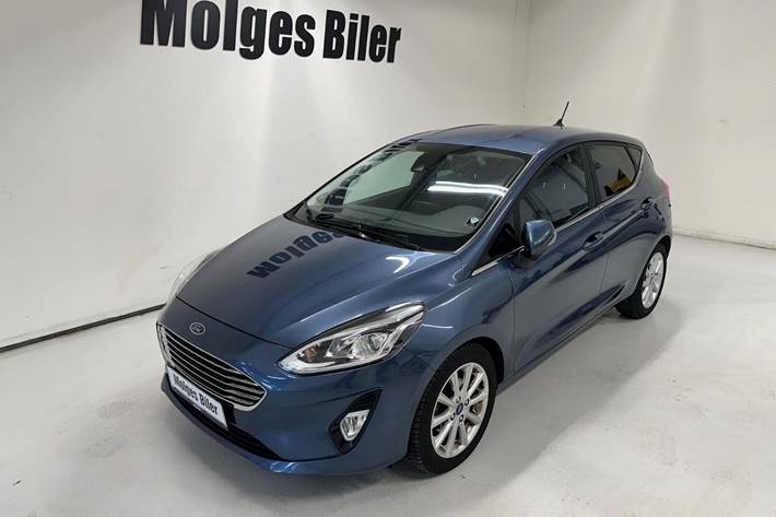 Blå Ford Fiesta fra 2019 set udefra