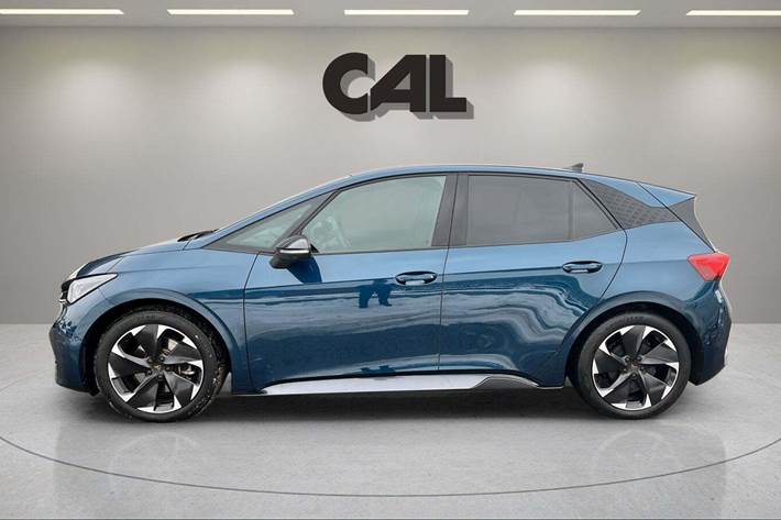 Blå Cupra Born fra 2024