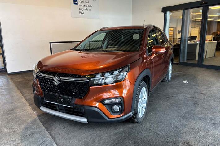 Bronze Suzuki S-Cross fra 2022