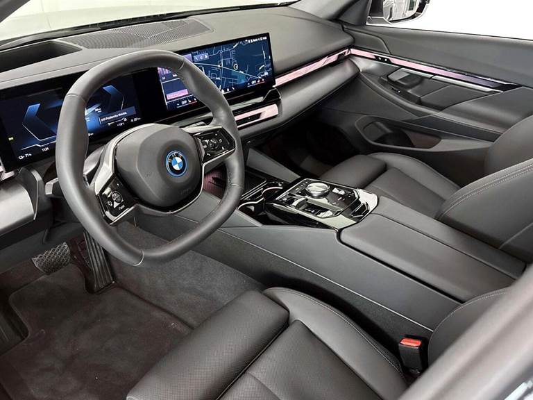 BMW i5 eDrive40 Touring Sport Line