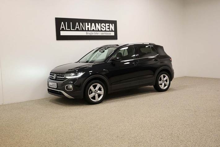 Sort VW T-Cross fra 2022 set udefra
