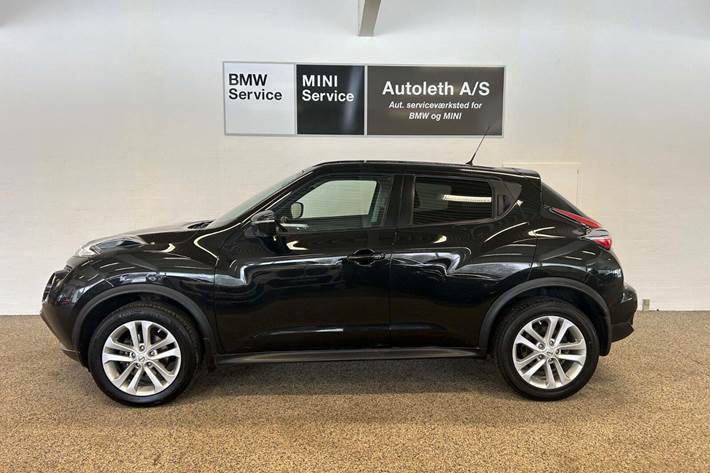Sort Nissan Juke fra 2015