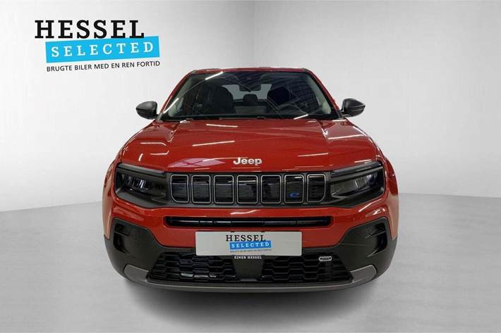 Rød Jeep Avenger fra 2023