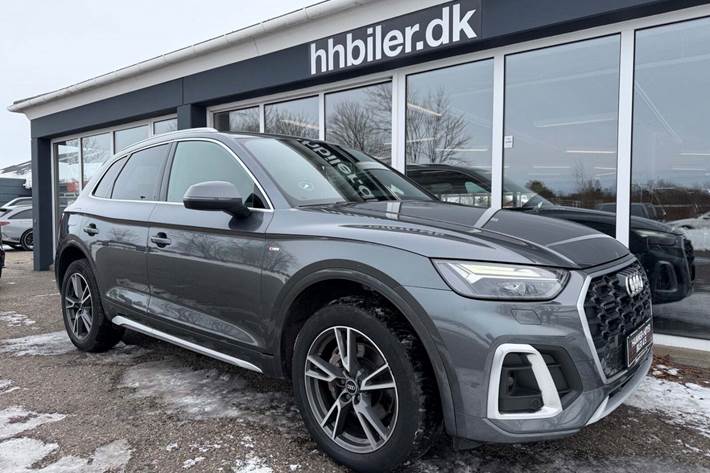 Grå Audi Q5 fra 2021