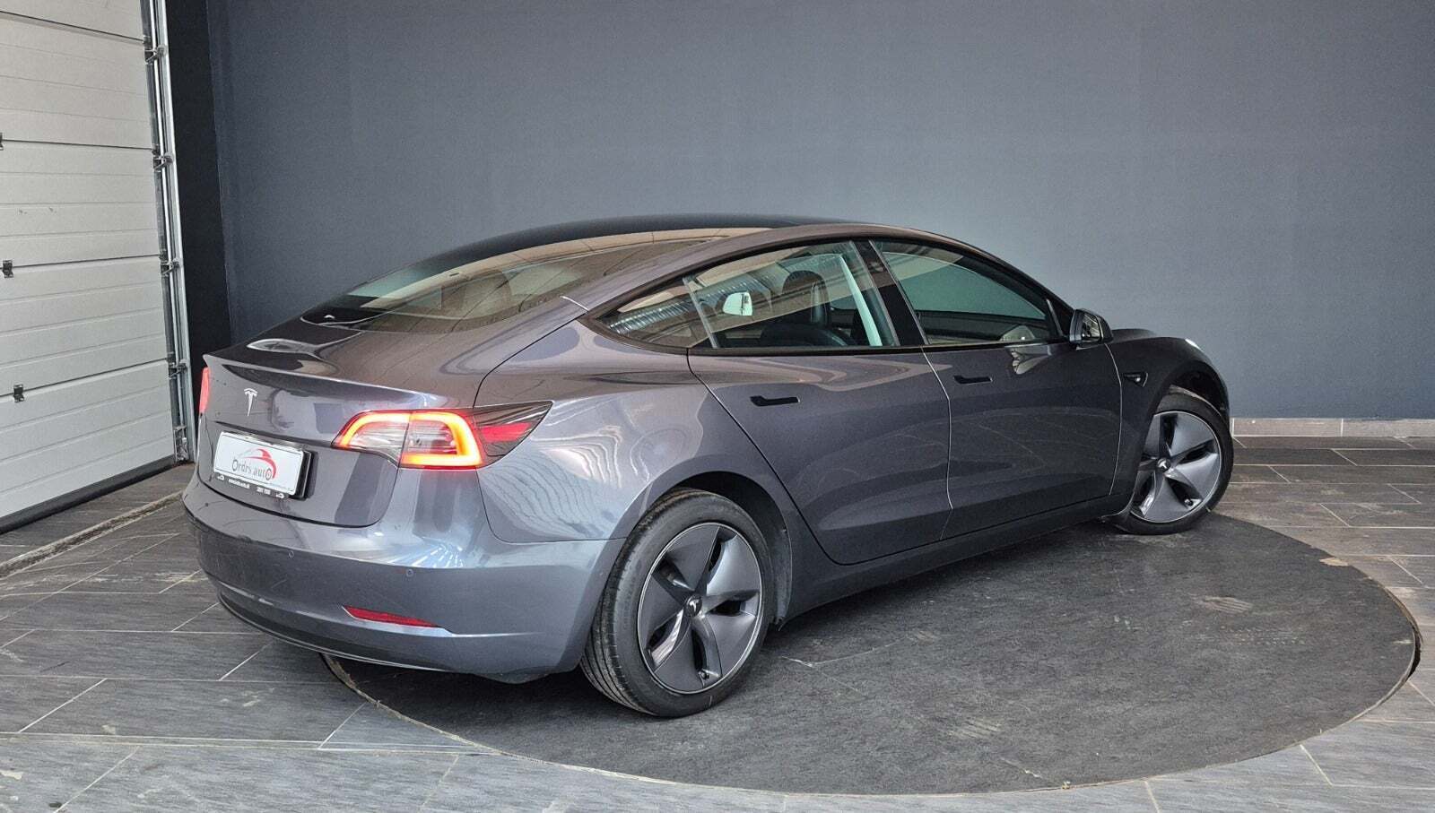 Tesla Model 3 Standard Range+ RWD