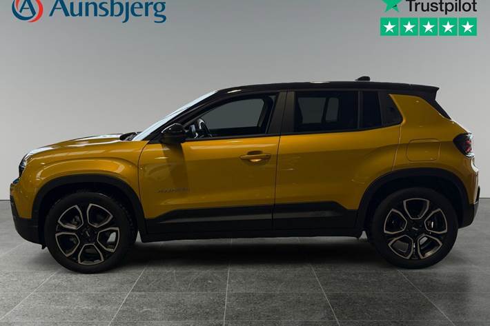 Gul Jeep Avenger fra 2023