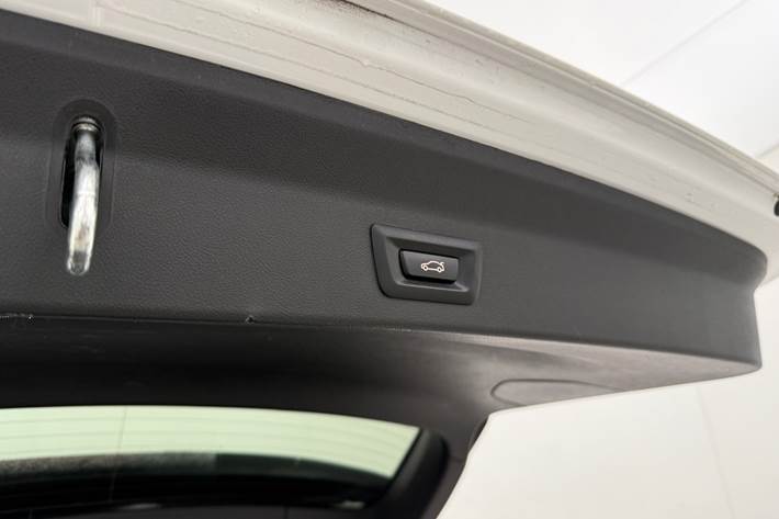 Hvid BMW iX3 fra 2022