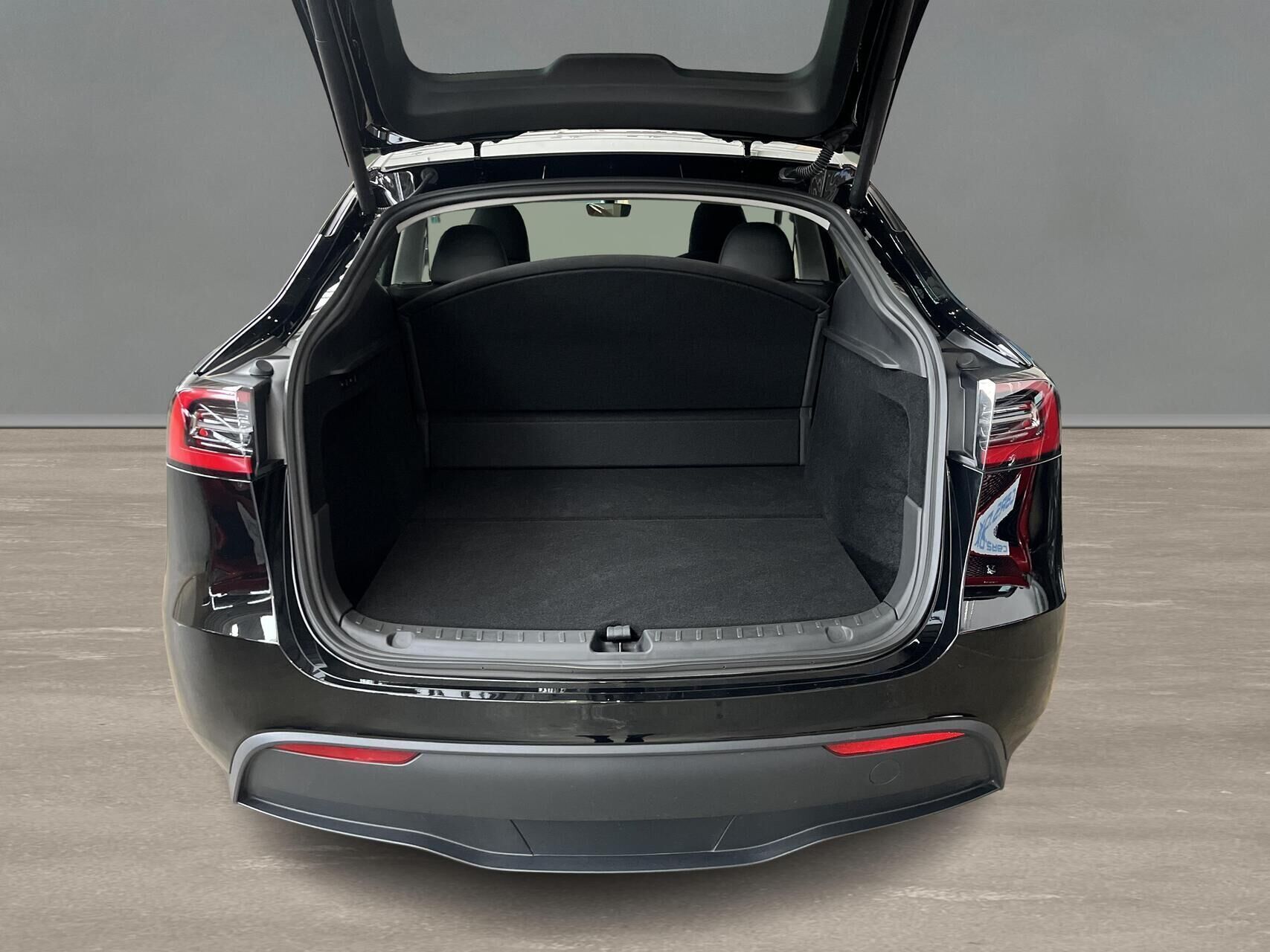 Tesla Model Y EL RWD 299HK 5d Aut.