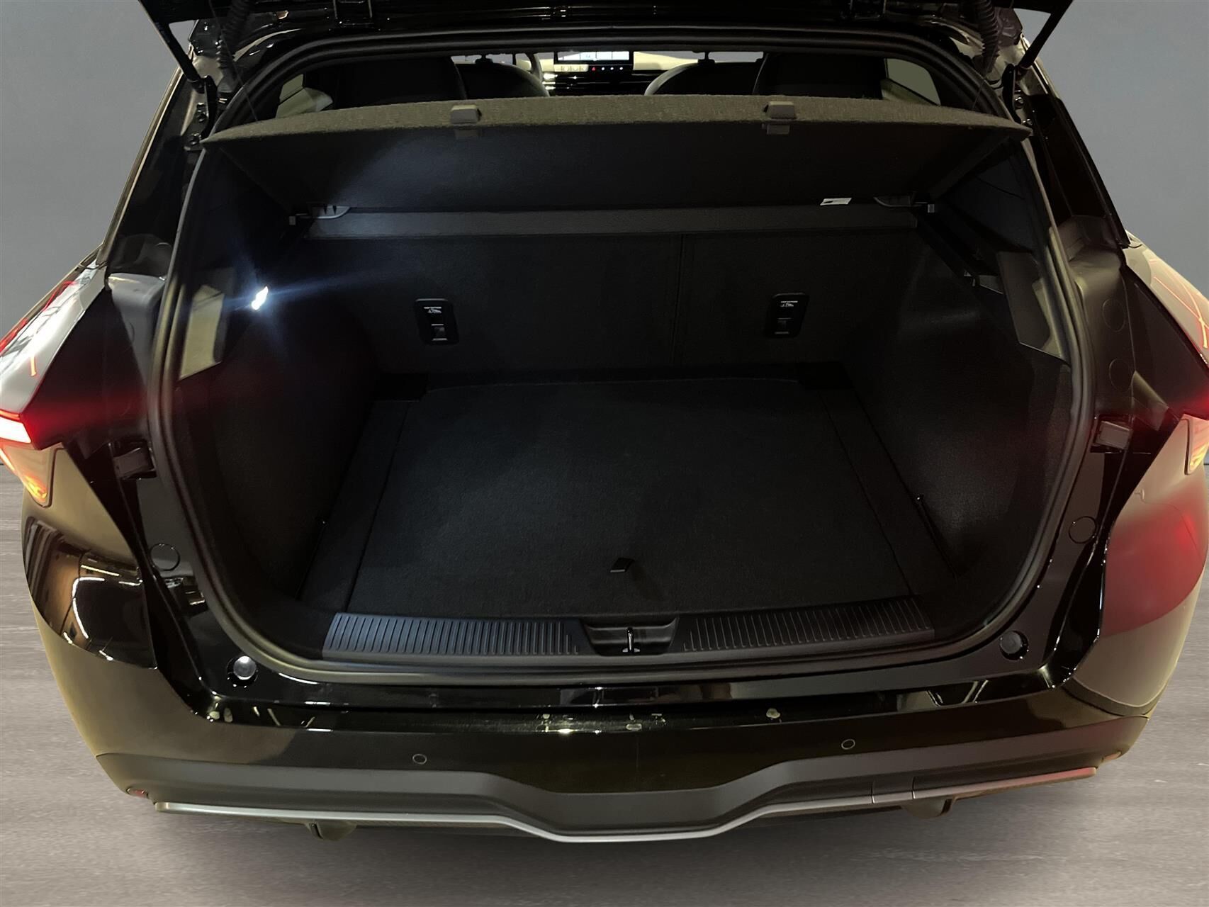 MG MG4 Electric EL Luxury Long Range 204HK 5d Aut.