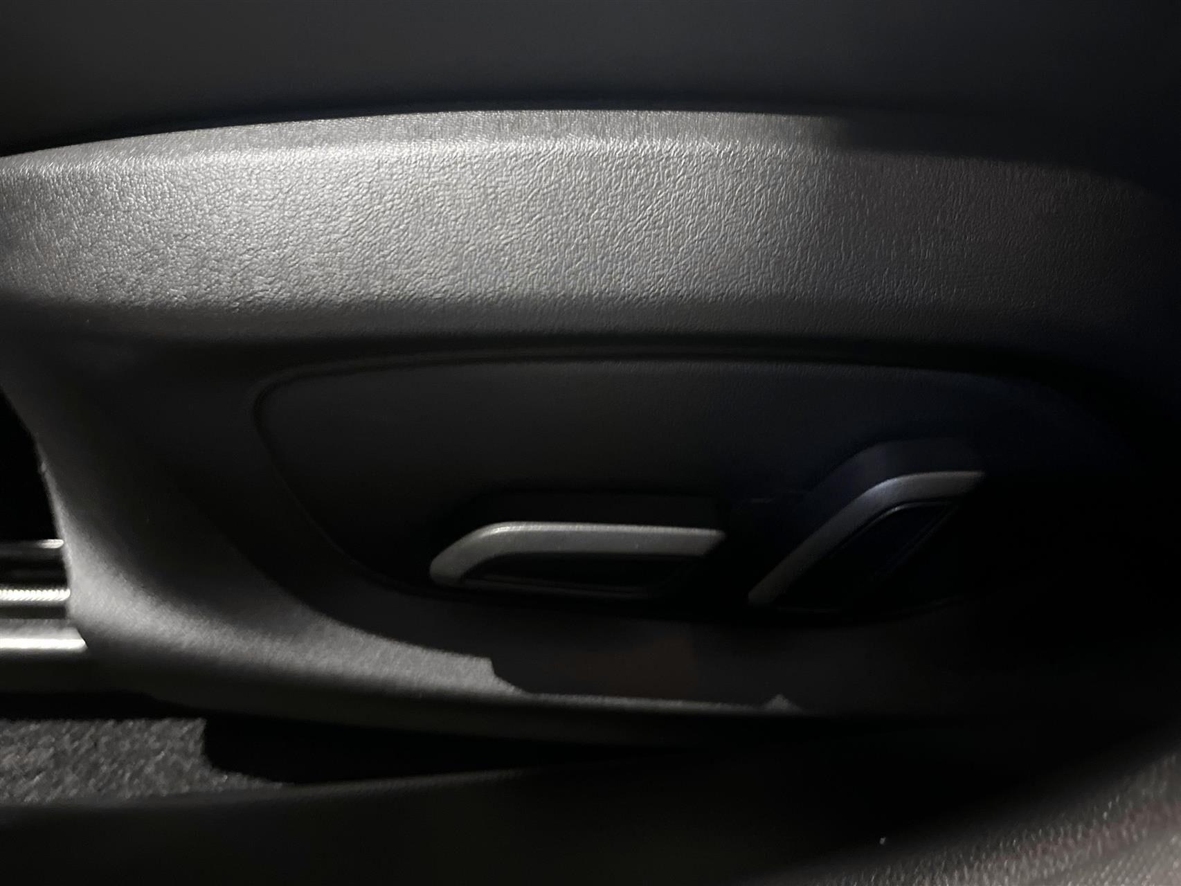 Sort MG MG4 Electric fra 2025