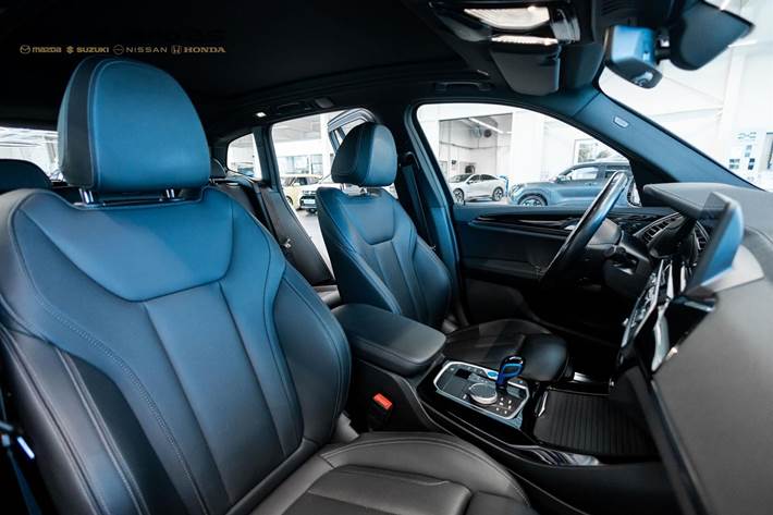 Hvid BMW iX3 fra 2022