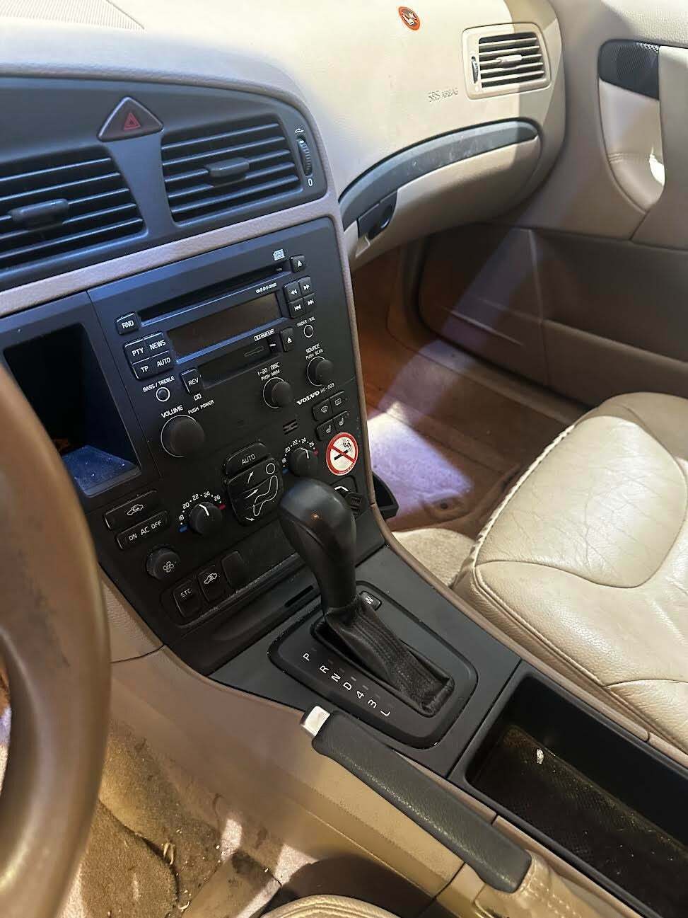 Volvo V70 2,4 170 Momentum aut.