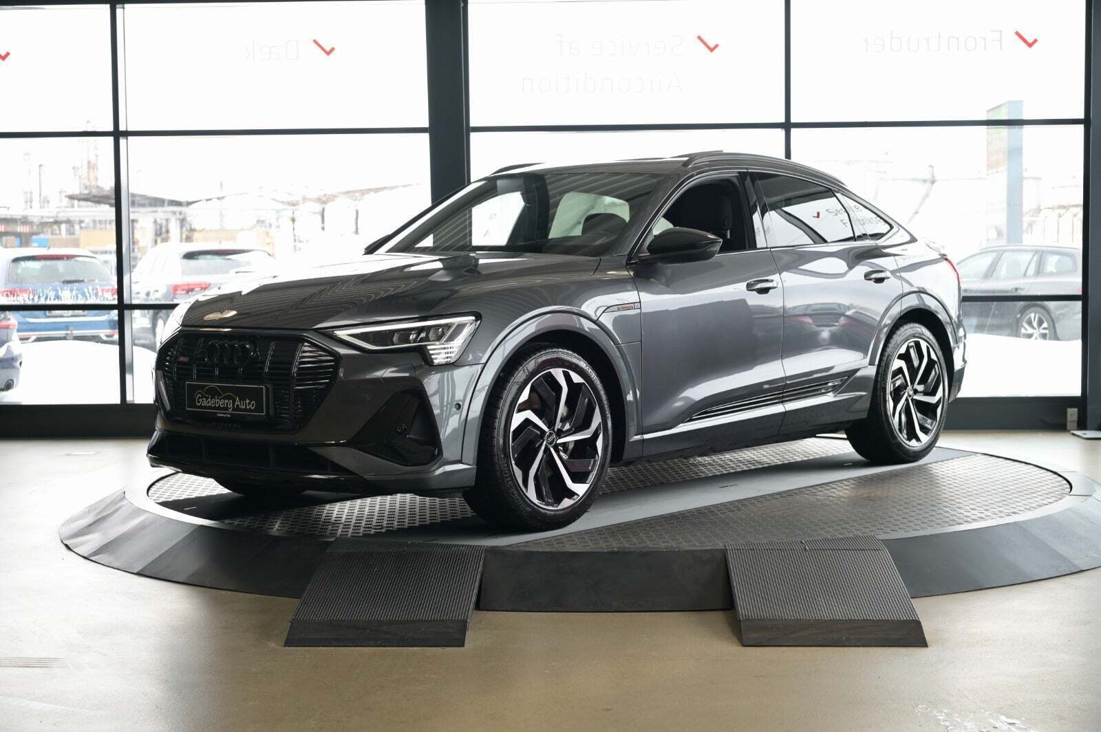 Audi e-tron 55 S-line Sportback quattro