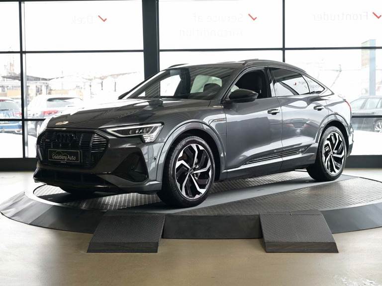 Audi e-tron 55 S-line Sportback quattro