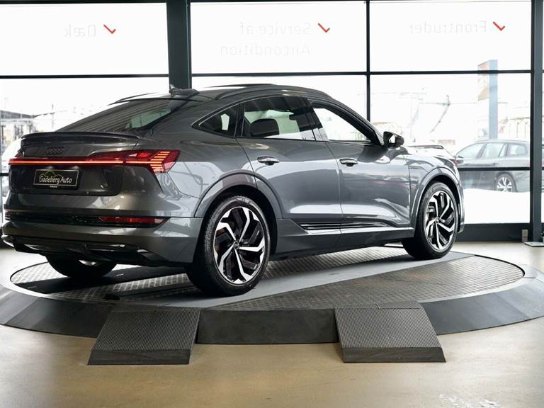 Audi e-tron 55 S-line Sportback quattro