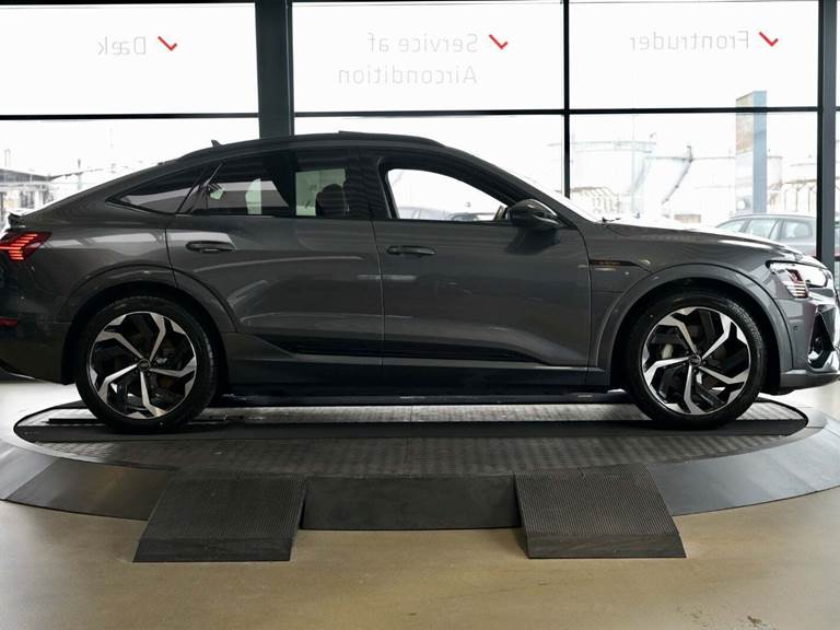 Audi e-tron 55 S-line Sportback quattro