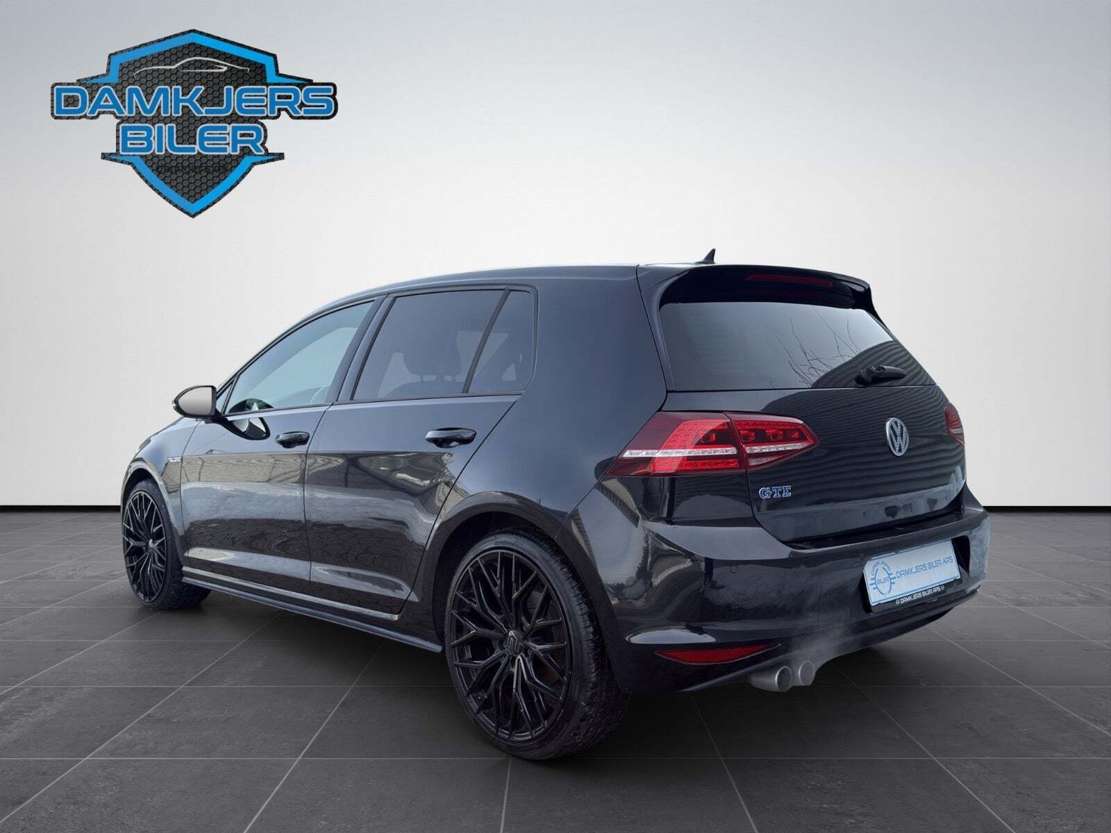 Sort VW Golf VII fra 2016
