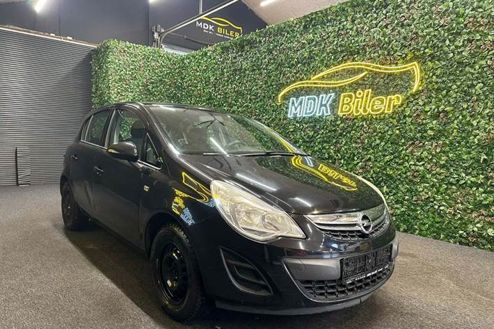 undefined Opel Corsa fra 2012 set udefra