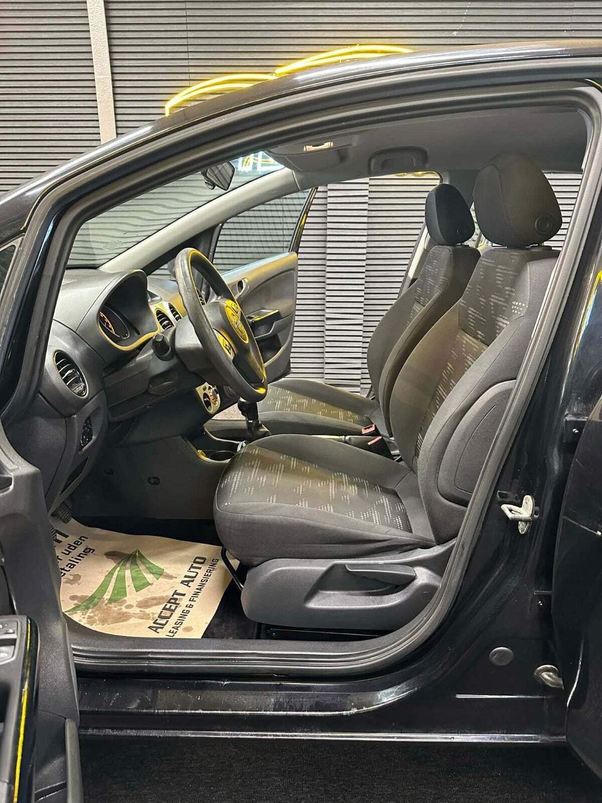 Opel Corsa 1,0 12V Enjoy