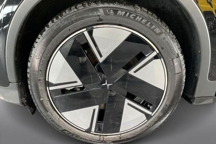 Sort Polestar 2 fra 2026