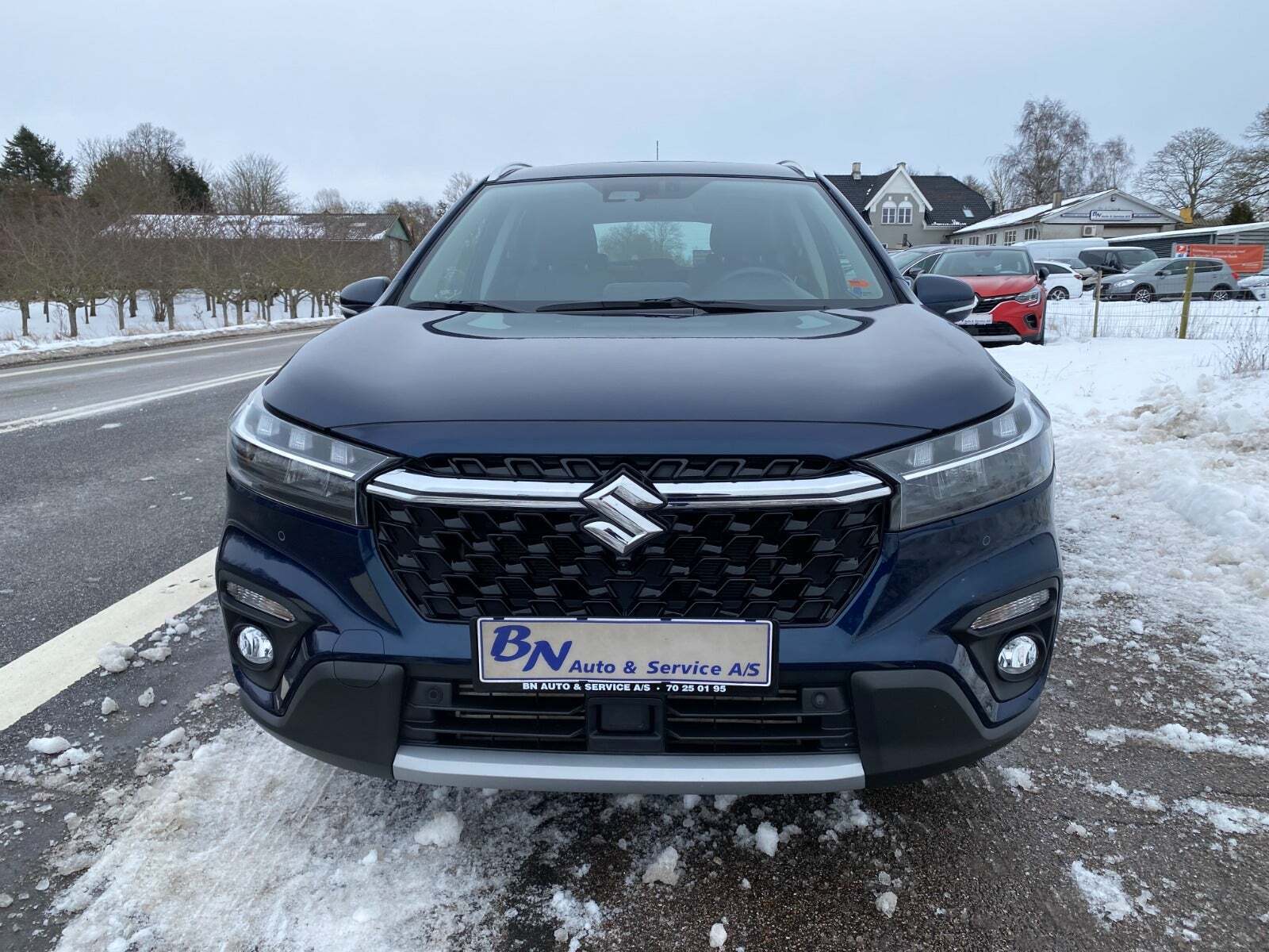 Blå Suzuki S-Cross fra 2022