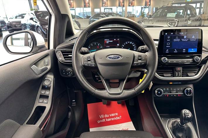 Hvid Ford Fiesta fra 2022