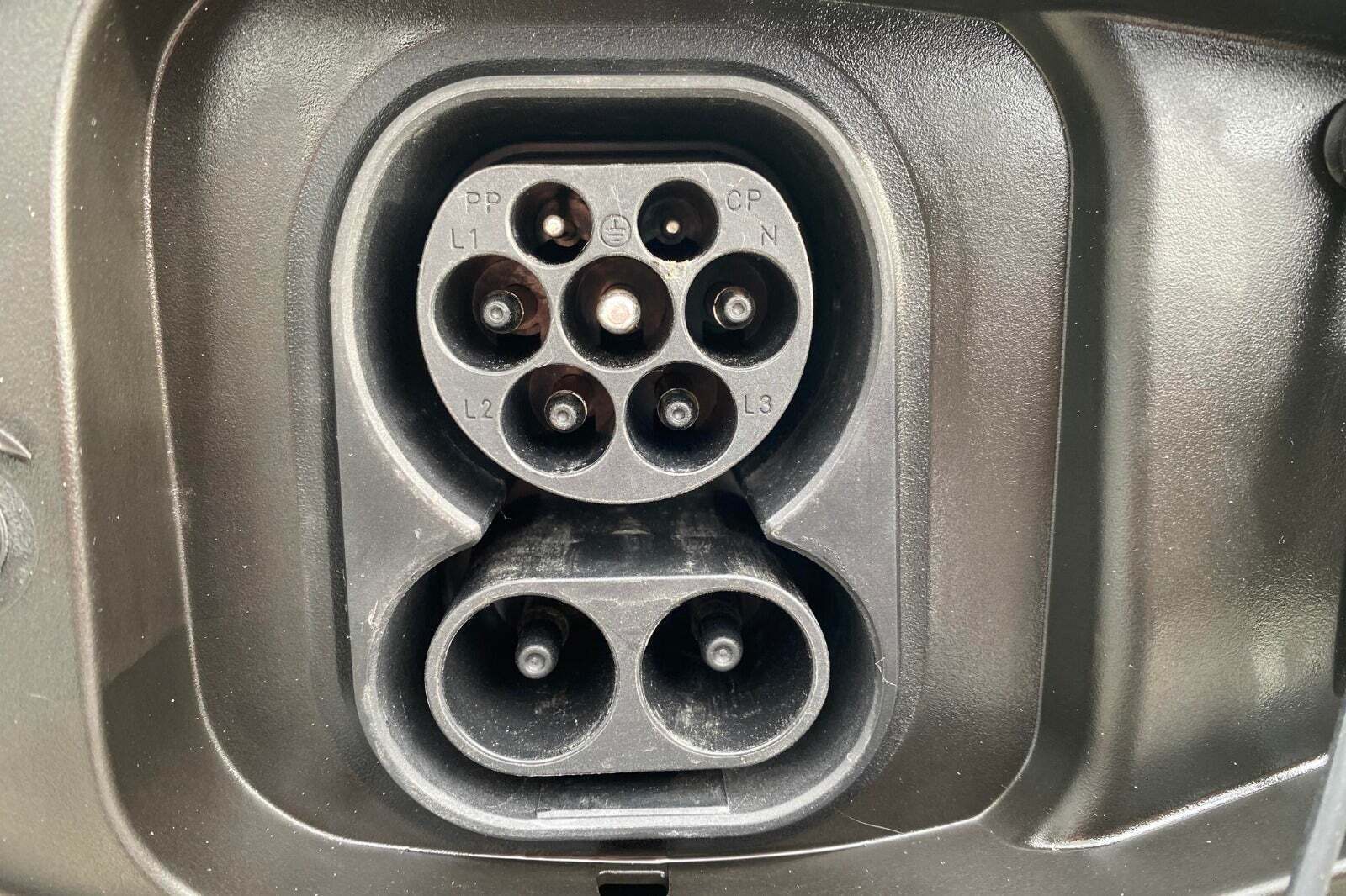 Hvid BYD Dolphin fra 2023