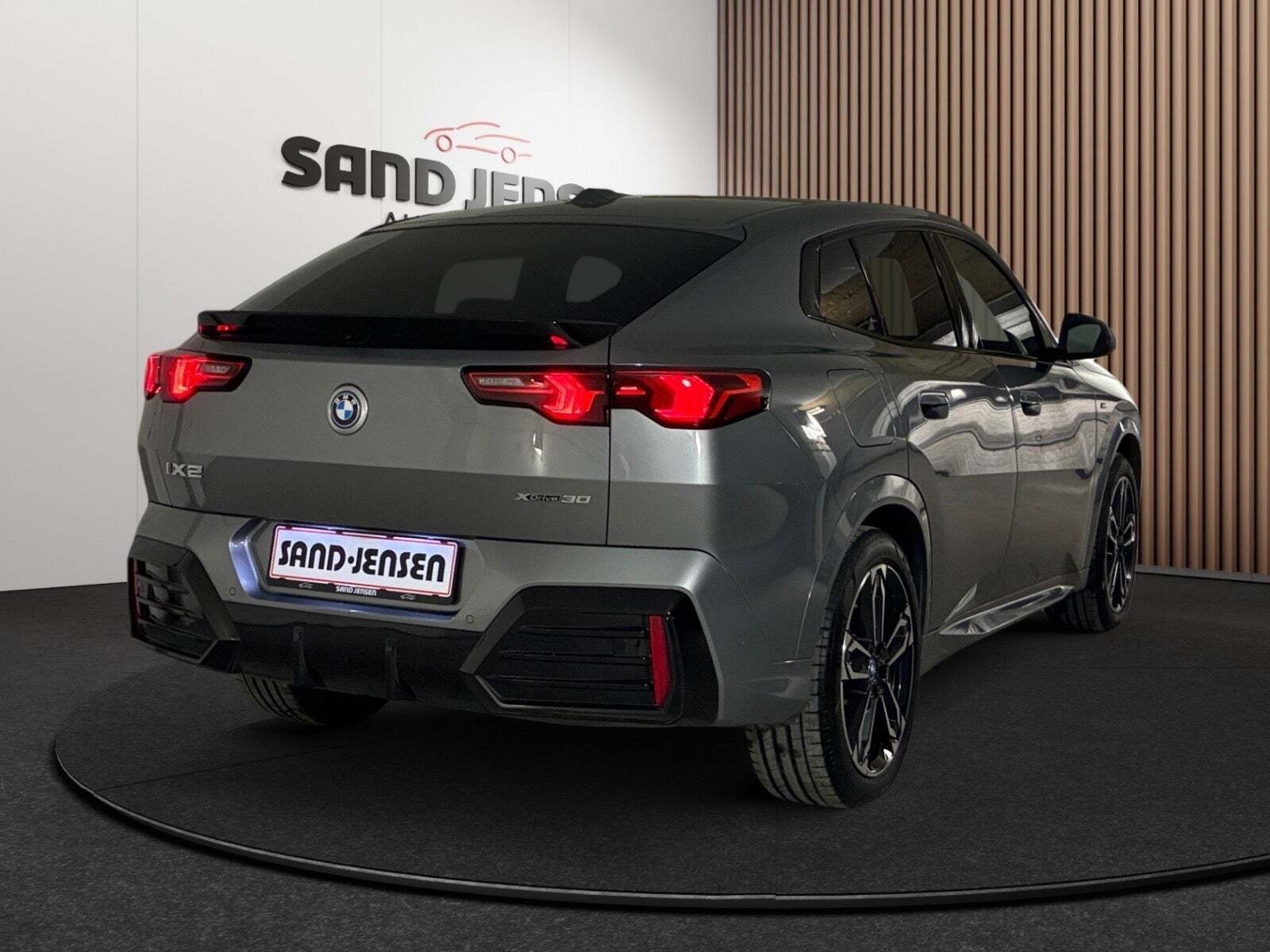 BMW iX2 xDrive30 M-Sport Premium