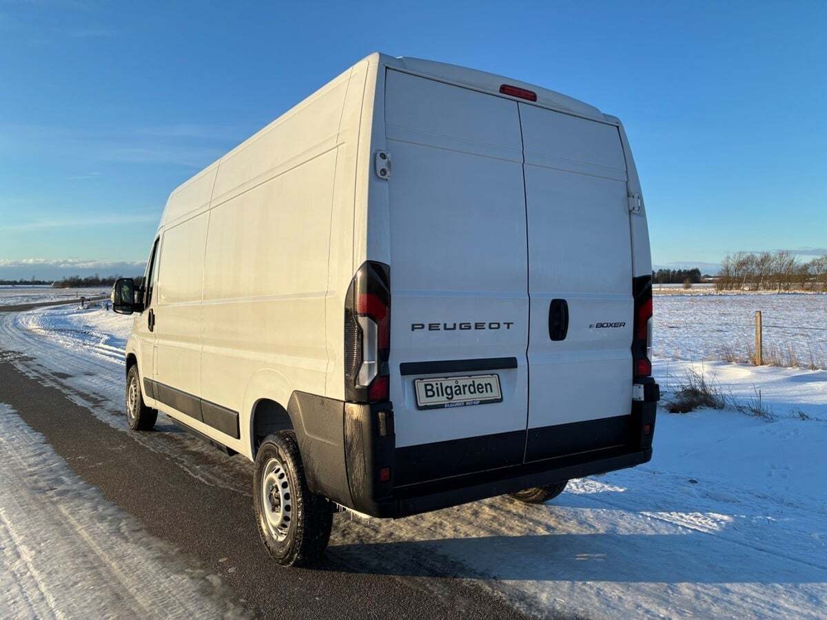 Peugeot e-Boxer 435 110 L3H2 Premium