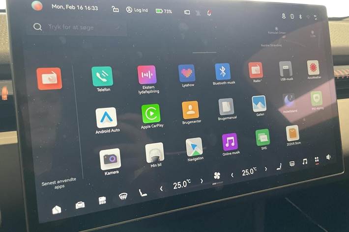 Sort Zeekr X fra 2026