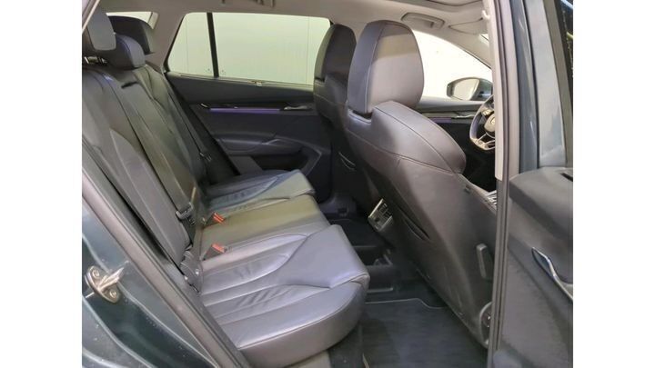 Grå Skoda Enyaq fra 2021