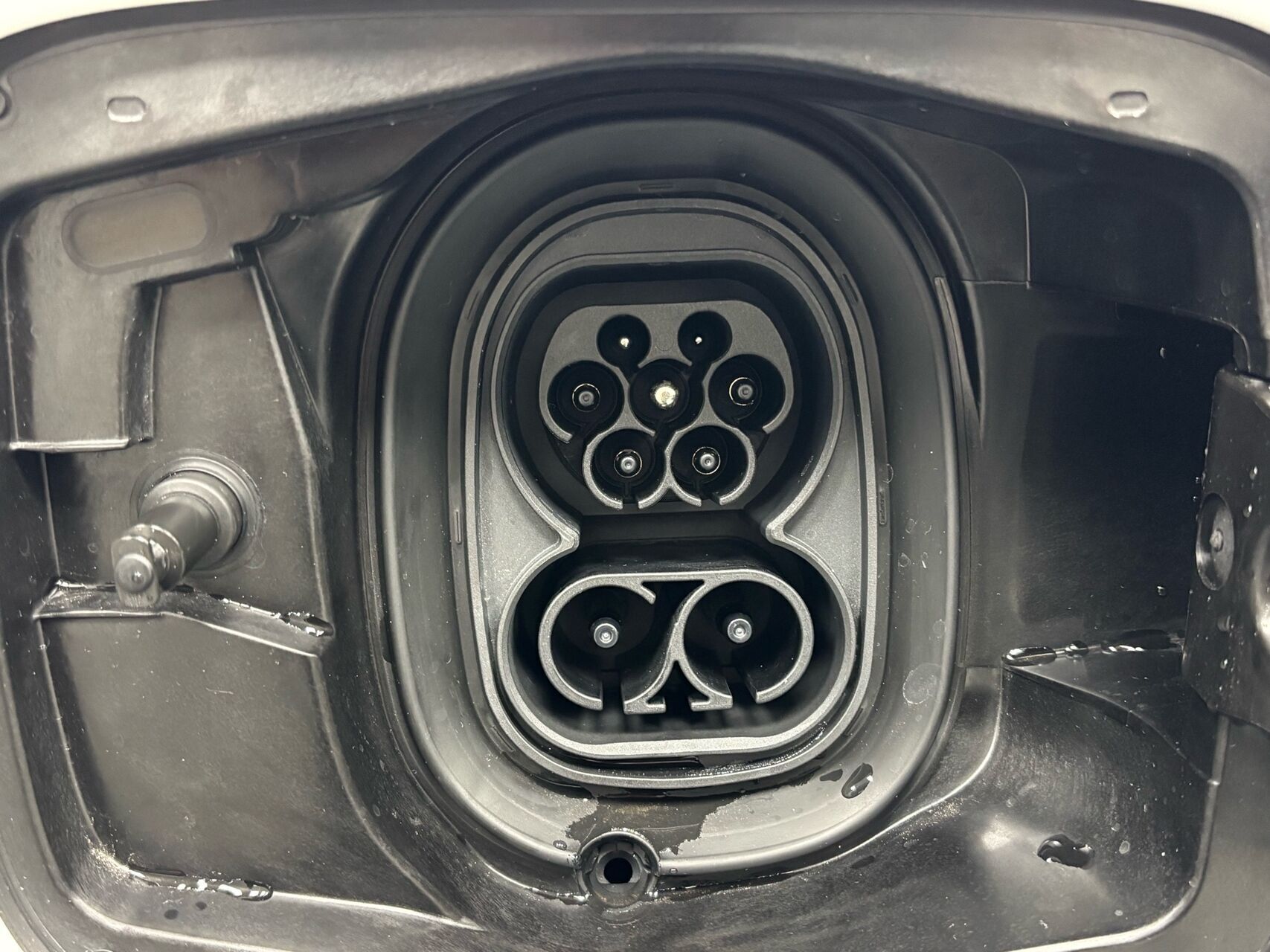 Hvid Skoda Elroq fra 2026