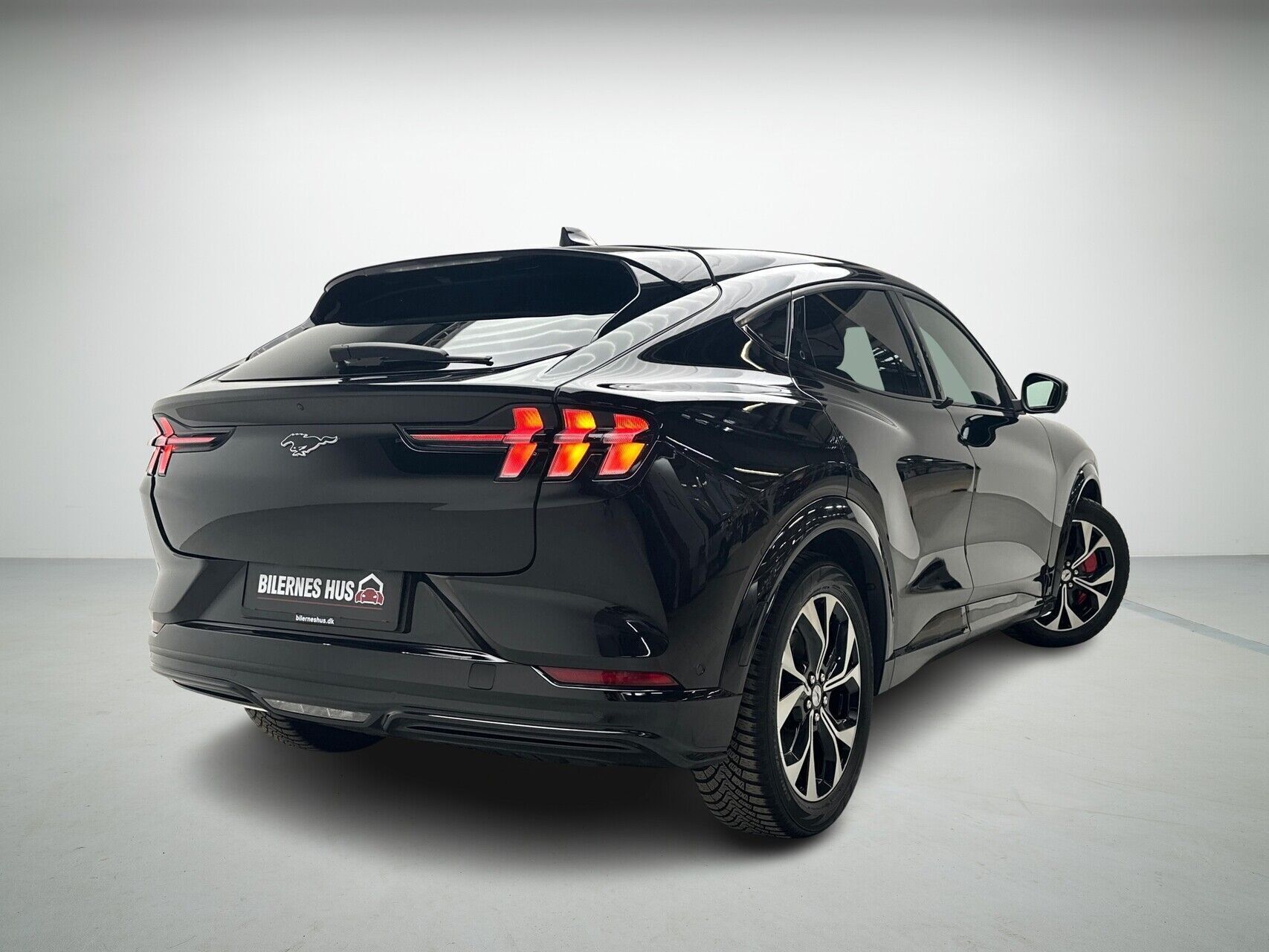 Ford Mustang Mach-E EL UR AWD 351HK 5d Aut.